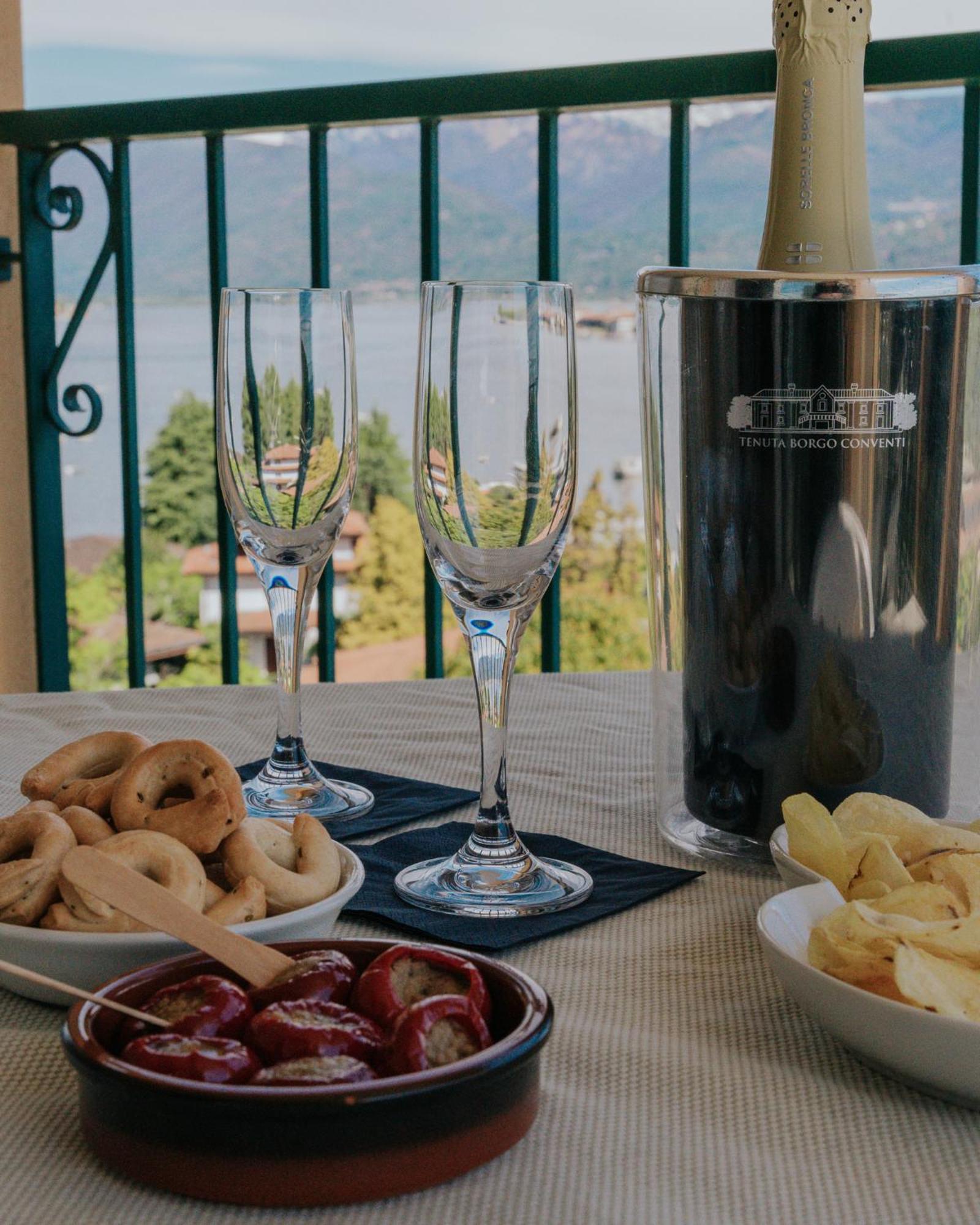 Hotel Flora Stresa Exteriér fotografie